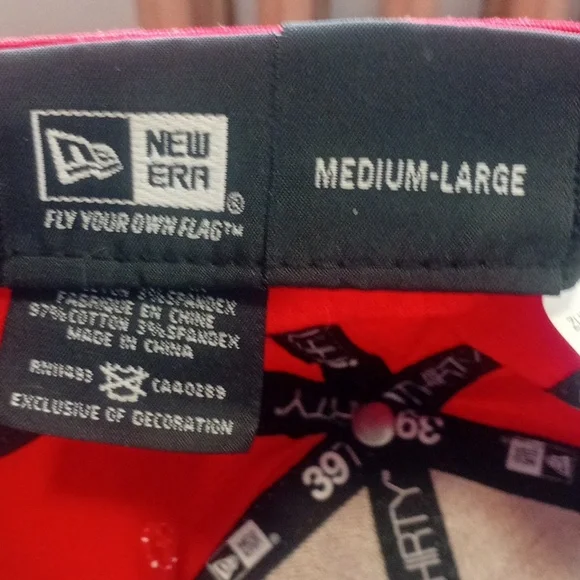 UFC Hat - Picture 4 of 5